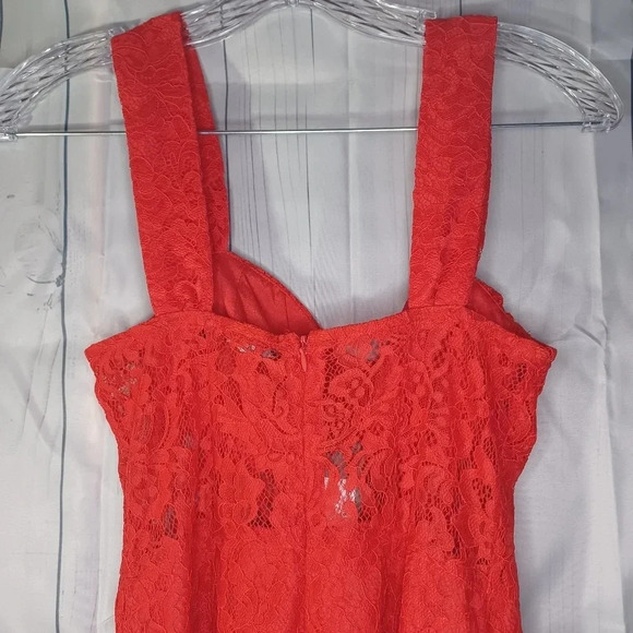 Boohoo mini red lace dress NWT - Picture 10 of 11